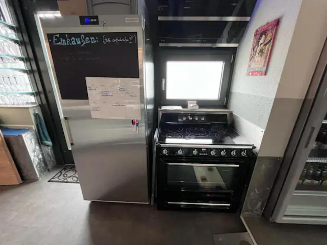 Apartment Musikbuehne Flieger - Konzept - Loften In Einer Kneipe